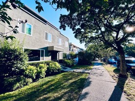 2341 York Ave in Vancouver, BC - Building Photo