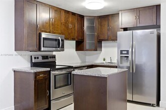 3001 SW 2nd St in Miami, FL - Building Photo - Building Photo