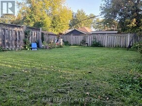 861 Cosburn Ave. in Toronto, ON - Building Photo - Building Photo