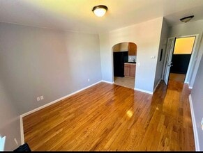 366 4th Ave in Troy, NY - Building Photo - Building Photo