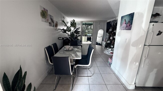 property at 8860 Fontainebleau Blvd