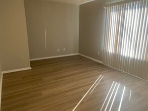 Embassy Court Apartments in Columbus, MS - Building Photo - Interior Photo