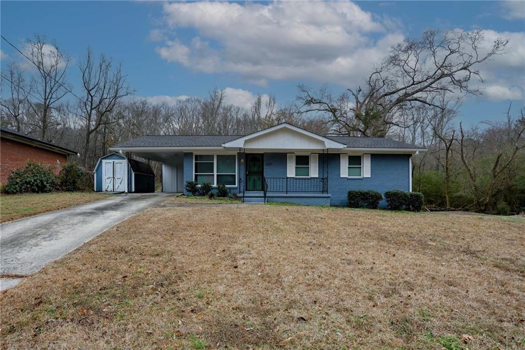 667 Tara Cir SE in Atlanta, GA - Building Photo