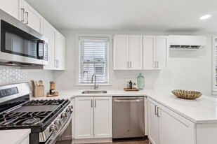 2337 Haverford Rd in Ardmore, PA - Building Photo