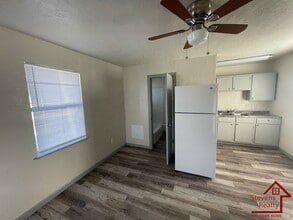 307 SW 19th St in Lawton, OK - Foto de edificio - Building Photo