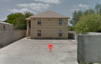 3215 Ligarde St, Unit #3 in Laredo, TX - Building Photo - Building Photo