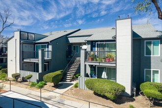 The James Apartments in Riverside, CA - Building Photo - Building Photo