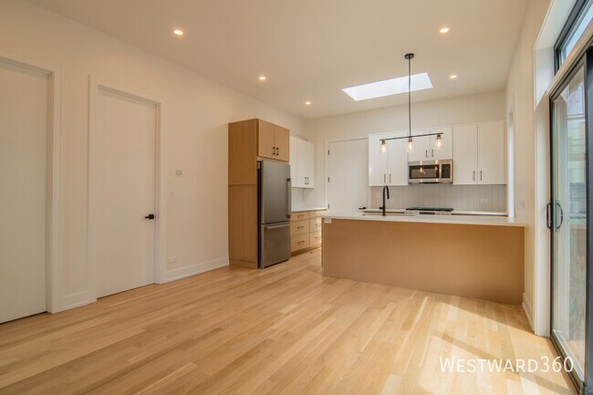 property at 3720 N Racine Ave