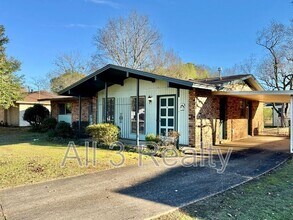 6204 Lycoming Rd in Montgomery, AL - Building Photo - Building Photo