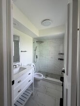 218 S Tampania Ave, Unit 218 in Tampa, FL - Foto de edificio - Building Photo