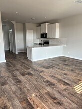 2305 US-77 in Round Rock, TX - Building Photo - Building Photo
