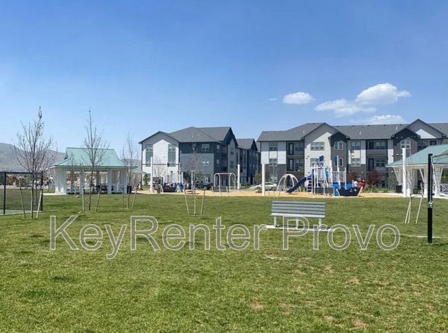 48 Heading Row in Saratoga Springs, UT - Building Photo - Building Photo