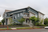 Housing Hope- New Century House in Everett, WA - Foto de edificio - Building Photo