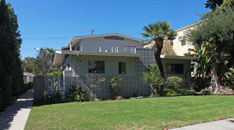 709 E Magnolia Blvd Apartments