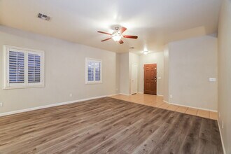 1937 E Lusitano Loop in San Tan Valley, AZ - Building Photo - Building Photo