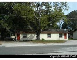 2110 Mara Ct in Leesburg, FL - Building Photo