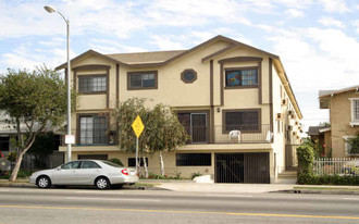 2108 Crenshaw Blvd Apartamentos