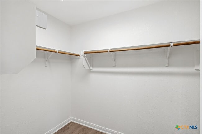 property at 1231 Kiskadee Branch Dr