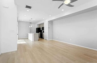 1697 S Andes Way in Aurora, CO - Building Photo - Building Photo
