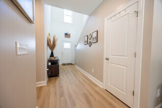 328 Peeler Cir in Raeford, NC - Building Photo - Building Photo