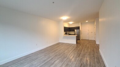 5711 Washington St in West New York, NJ - Building Photo - Building Photo