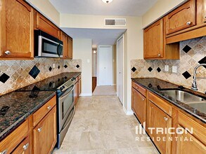 924 Granite Ln in Desoto, TX - Building Photo - Building Photo