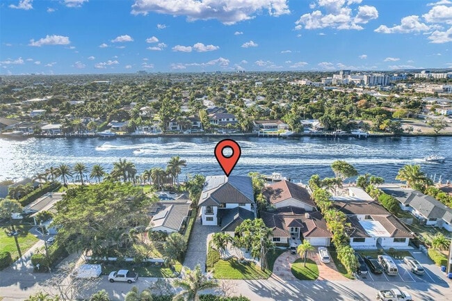 319 S Riverside Dr in Pompano Beach, FL - Building Photo - Building Photo