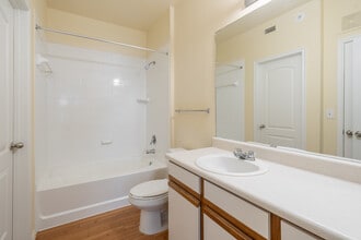 Cypress Creek at Fayridge Drive Apartment Homes in Houston, TX - Building Photo - Interior Photo