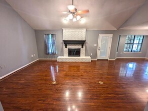 2205 Calle De Marbella in Navarre, FL - Building Photo - Building Photo