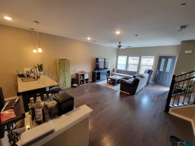 2431 Crown View Dr in Fort Collins, CO - Foto de edificio - Building Photo