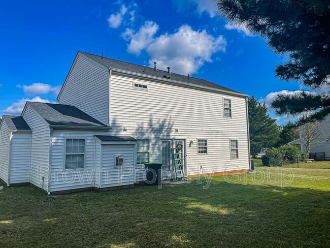 1009 Bittbourg Ln in Wendell, NC - Foto de edificio - Building Photo