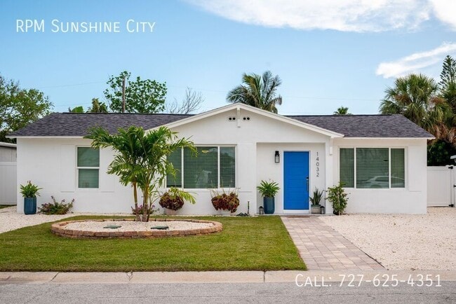 property at 14032 N Bayshore Dr