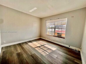 6940 Bay Dr in Miami Beach, FL - Building Photo - Building Photo
