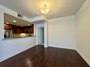 1726 S Bentley Ave in Los Angeles, CA - Building Photo - Building Photo