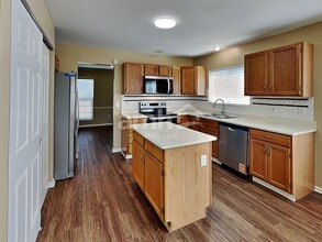 1001 Vixen Dr in Cincinnati, OH - Foto de edificio - Building Photo