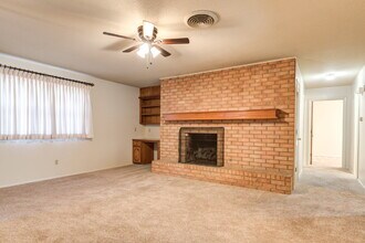 6707 Hartford Ave in Lubbock, TX - Building Photo - Building Photo