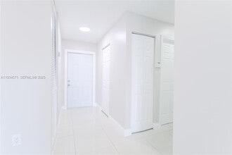 5145 SW 140th Pl in Miami, FL - Building Photo - Building Photo