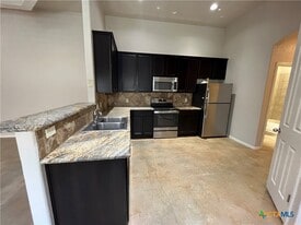 268 Rosalie Dr in New Braunfels, TX - Building Photo