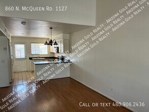 860 N McQueen Rd in Chandler, AZ - Building Photo - Building Photo