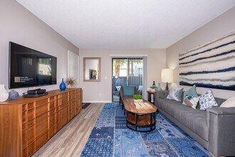 Park Vue in Santa Rosa, CA - Building Photo - Interior Photo