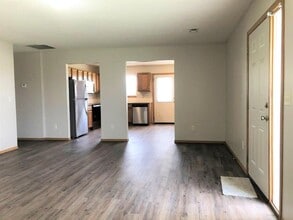 2619 E Conquest St in Wichita, KS - Foto de edificio - Building Photo