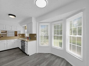 6880 Pine Bark Ln in Columbus, OH - Building Photo - Building Photo