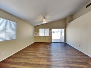 8208 W Apache St in Phoenix, AZ - Building Photo - Building Photo