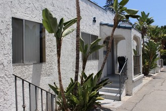 5645 Fulcher Ave in North Hollywood, CA - Building Photo - Building Photo