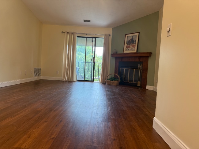 539 Davis Rd