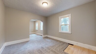 2967 W 38th St in Cleveland, OH - Building Photo - Building Photo