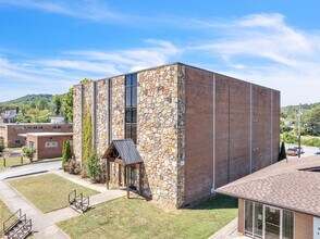 Northpoint Apartments in Harriman, TN - Building Photo - Building Photo