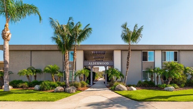 Alderwood in Chula Vista, CA - Foto de edificio - Building Photo