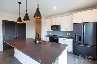 3630 N Davidson St in Charlotte, NC - Building Photo - Building Photo