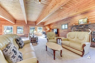 770 E Country Club Drive East in Union, WA - Foto de edificio - Building Photo